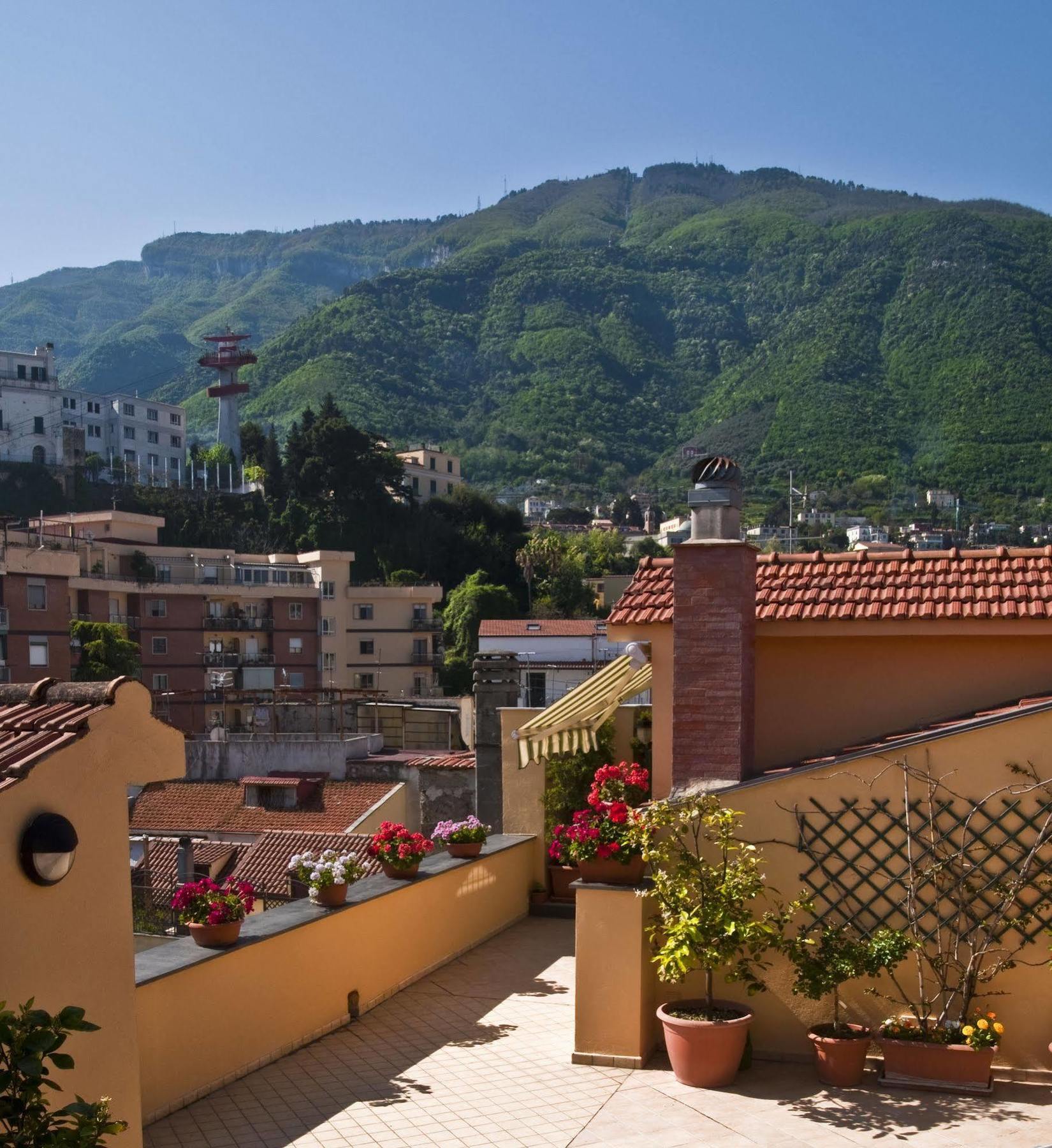 Tetto Fiorito Apartment Castellammare di Stabia Exterior photo