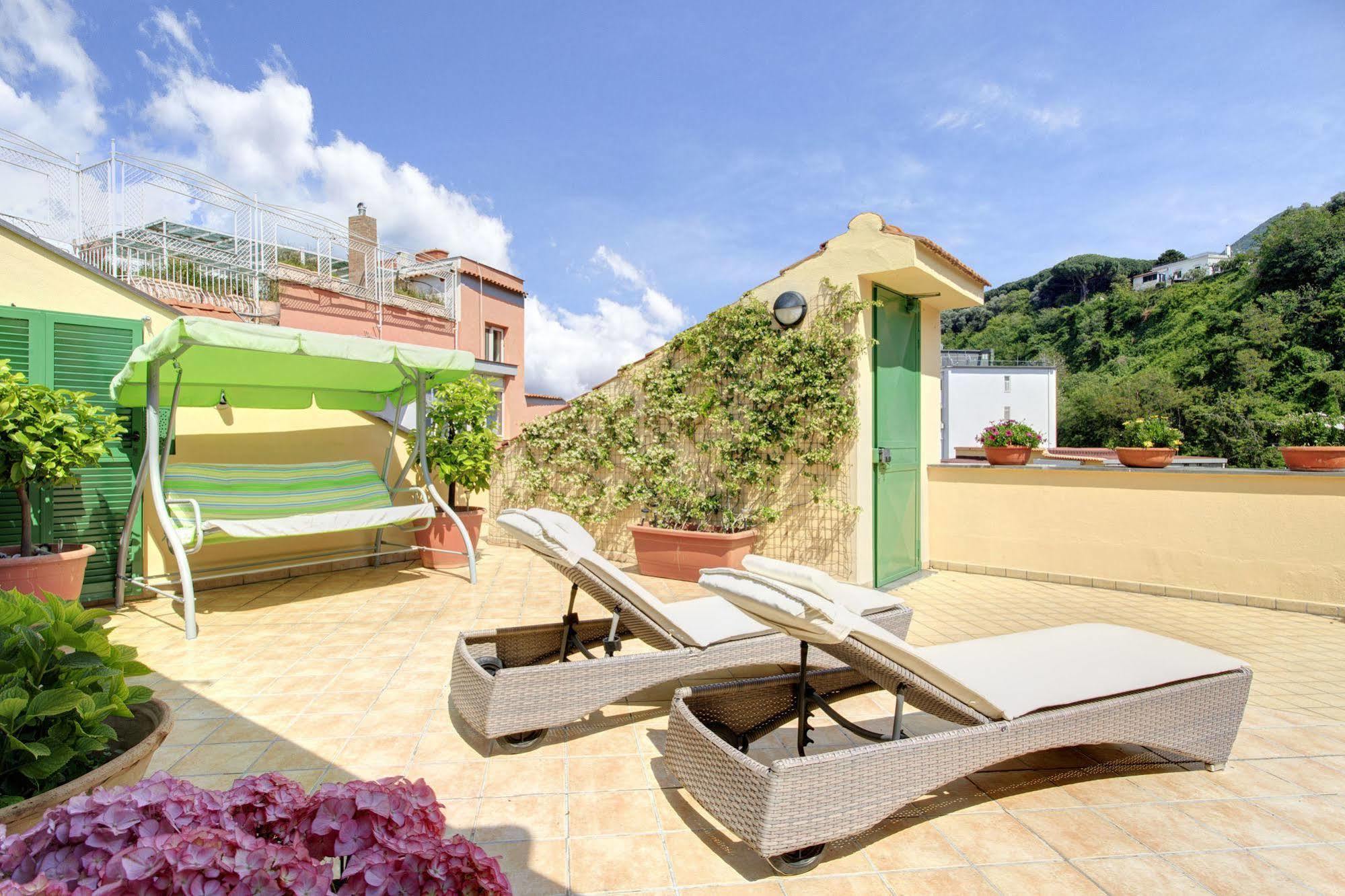 Tetto Fiorito Apartment Castellammare di Stabia Exterior photo
